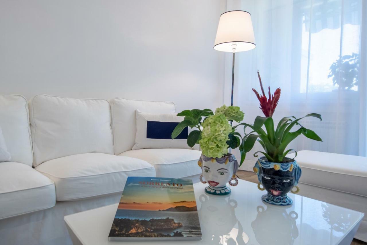 Solymar Apartments Σορέντο Εξωτερικό φωτογραφία